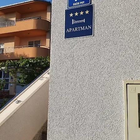 Apartment Bilic S *